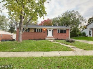 1005 Smoke Tree Rd, Pikesville, MD 21208