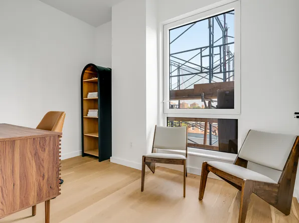 11-14 35th Avenue image 5 of 10