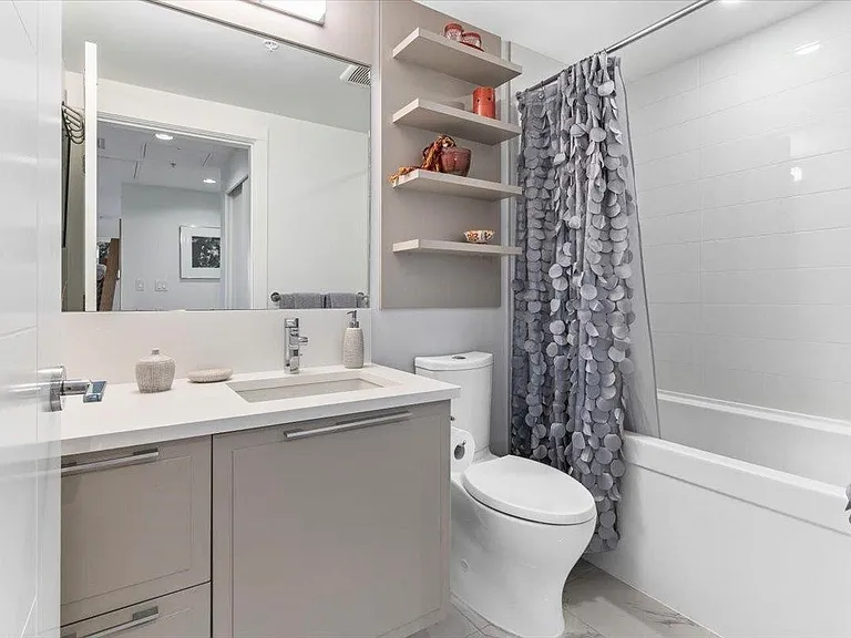 7828 Granville St #Penthouse 11 — Photo 15