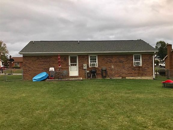 2nd image of 73 Eastgate Dr