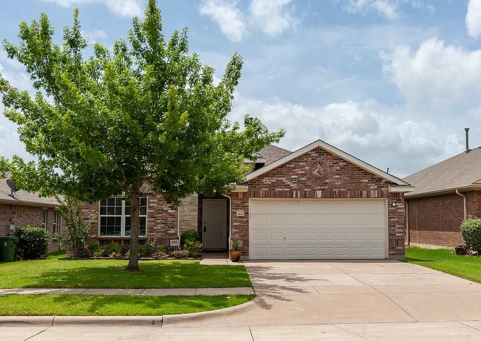 1st image of 514 Moonrise Dr