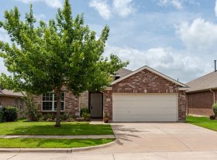514 Moonrise Dr, Arlington, TX 76002