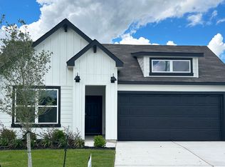 1801 Redchinned Dr, Lockhart, TX 78644