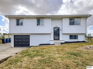 4010 Ramblewood Dr, Elkhorn, NE 68022