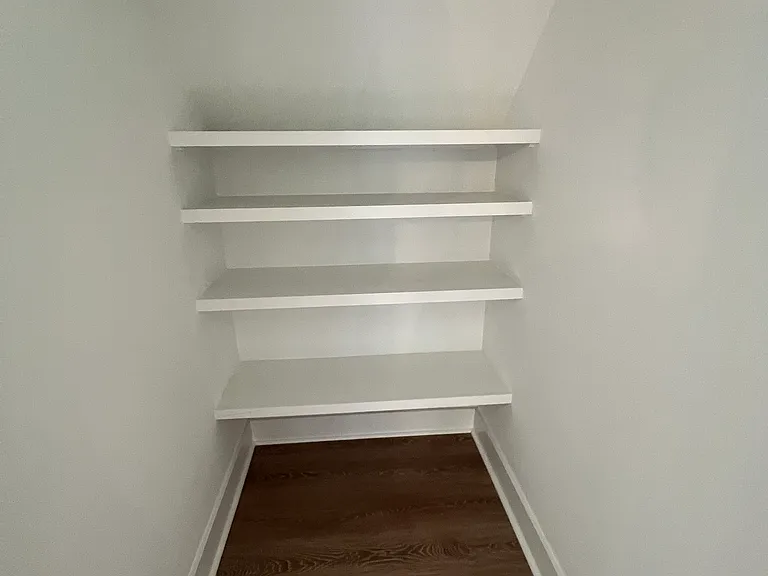 220 Nelson Ave — Photo 16