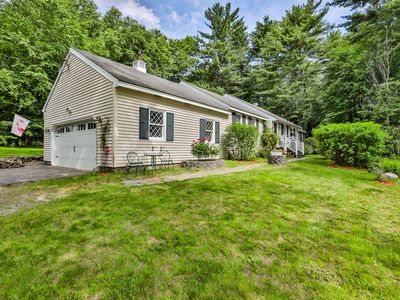 15 Edinburgh Drive, Bedford, NH, 03110