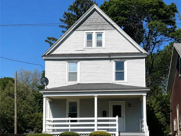 125 Kensington & Lancaster Rd, Syracuse, NY 13210
