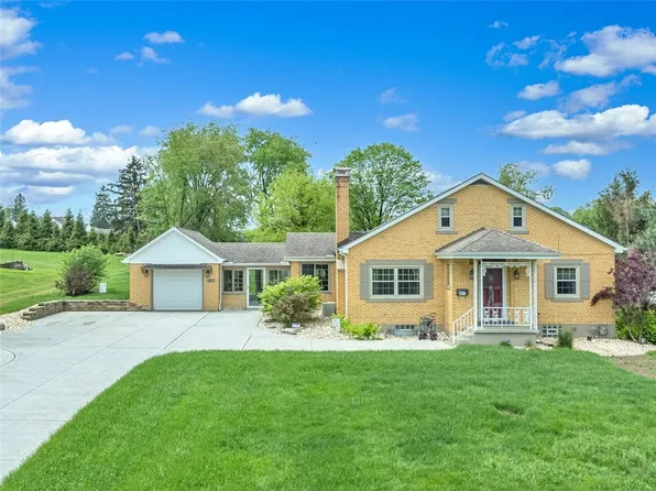 497 Sandra Dr, Trafford, PA 15085