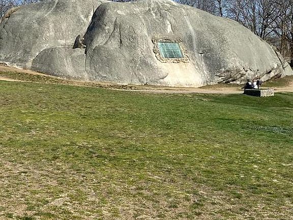 Tablet Rock at Stage Fort Park