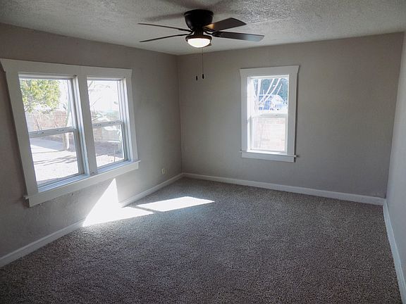 5th image of 3209 Savannah Ave