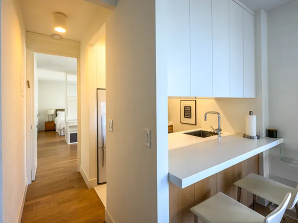 200-210 East 65th Street image 6 of 13