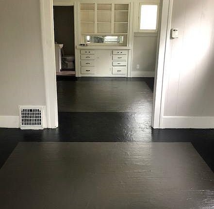 3rd image of 697 Grant St #1