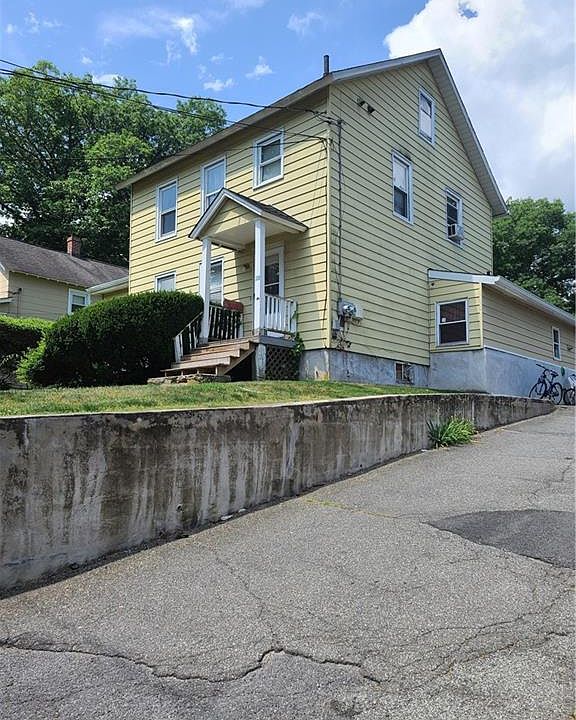 2nd image of 28 Grove St
