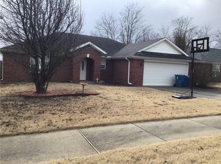 2501 SW 20th St, Bentonville, AR 72713