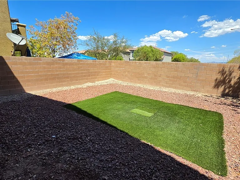 10668 Congaree St — Photo 21