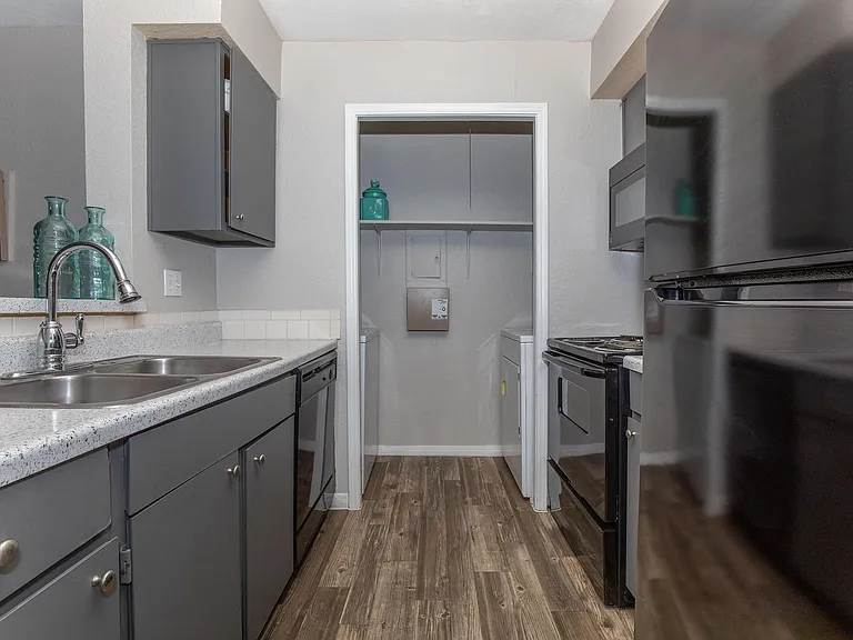 Somerset Park At Union Apartments — Photo 72