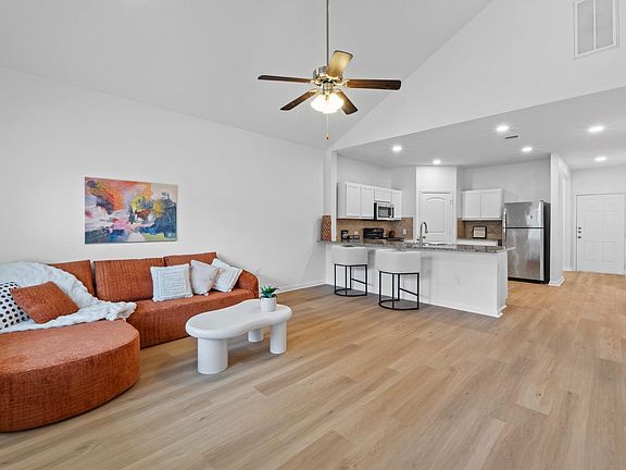 2nd image of 2529 Chetco Dr