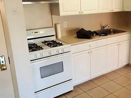 Rented by Voro, LLC | media 5