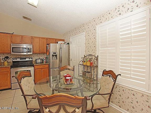 3rd image of 9093 Prosperity Lake Dr