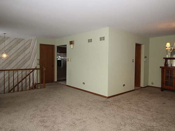 2nd image of 15649 Wild Rose Ln