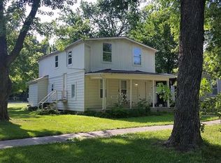 427 S Poplar St, Ottawa, KS 66067