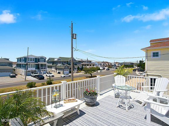 4th image of 2205 Bay Boulevard