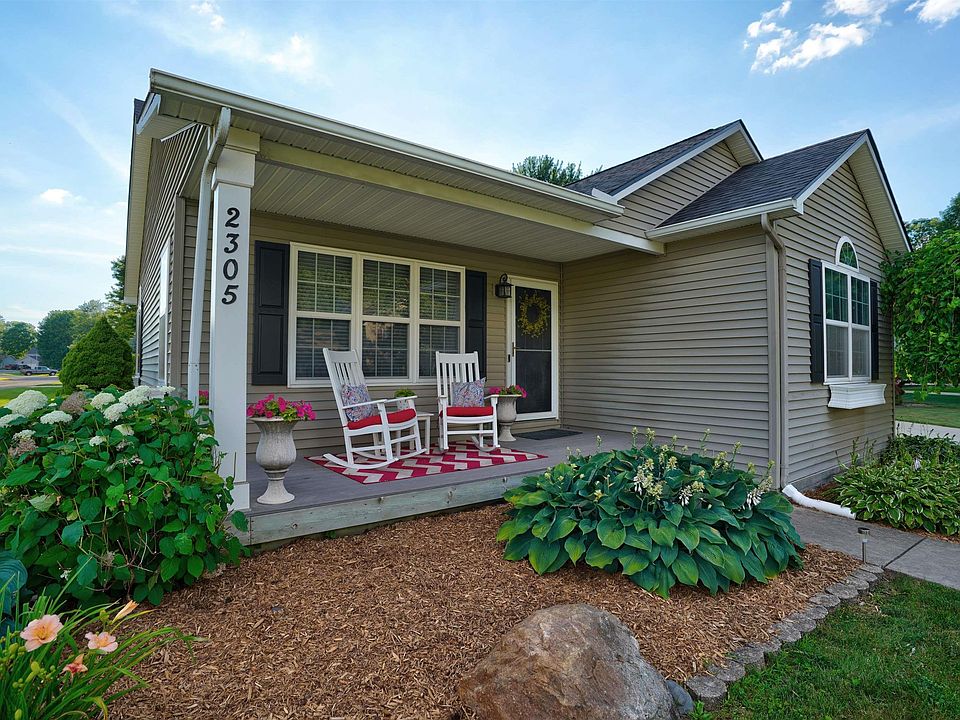 1st image of 2305 Pine Grv
