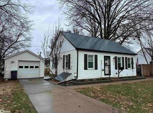 2216 Burlington Ave, Burlington, IA 52601