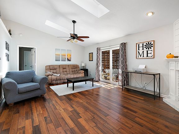 2nd image of 1248 Madison Ct