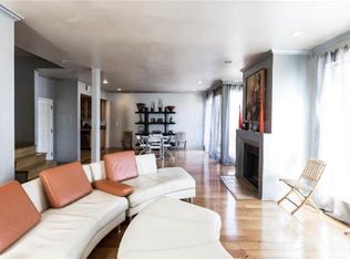 11901 Laurelwood Dr APT 1A, Studio City, CA 91604