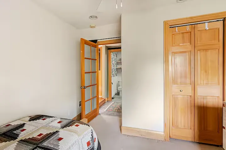 1239 N Monaco Street Pkwy — Photo 5