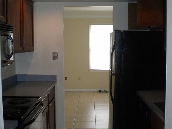 5th image of 125 Wankoma Dr