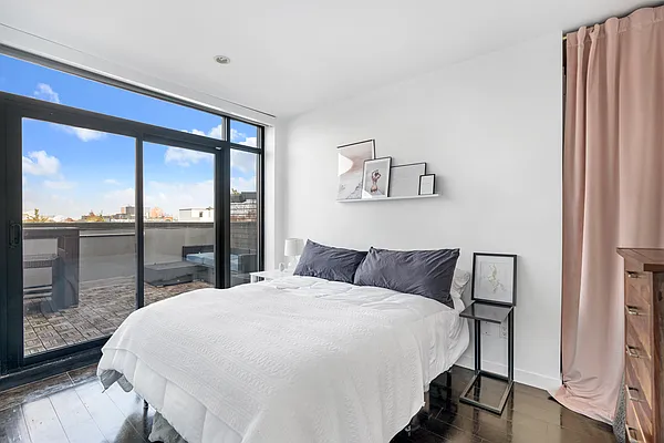 Sold by Compass | media 4