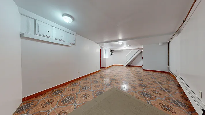 Rented by Bond New York | media 3