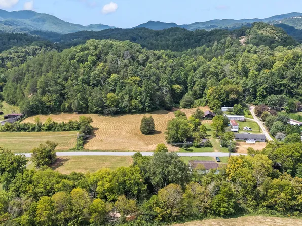 1964 Little Valley Rd, Sevierville, TN 37862