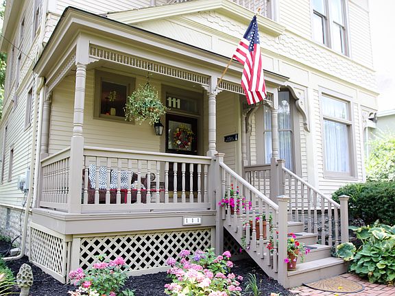 3rd image of 111 Millsdale St