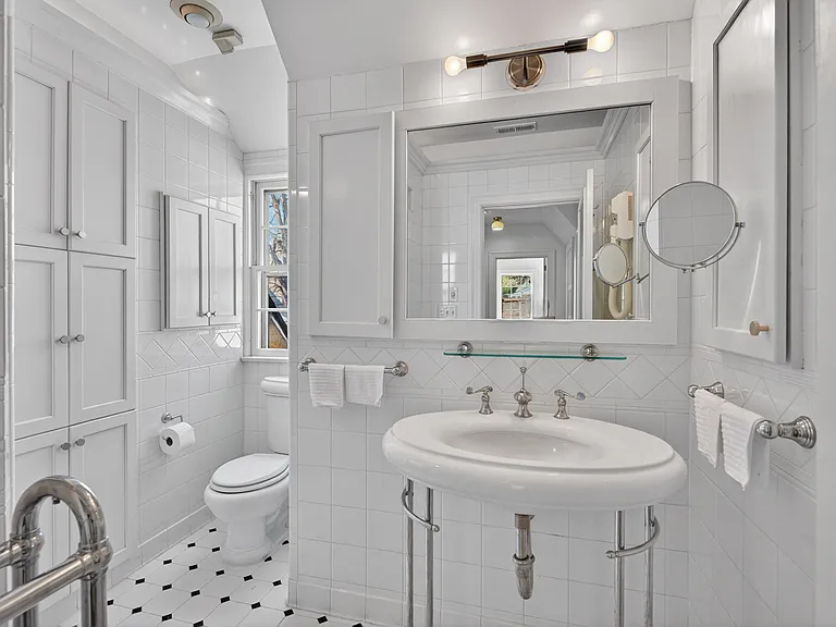 Upstairs bathroom