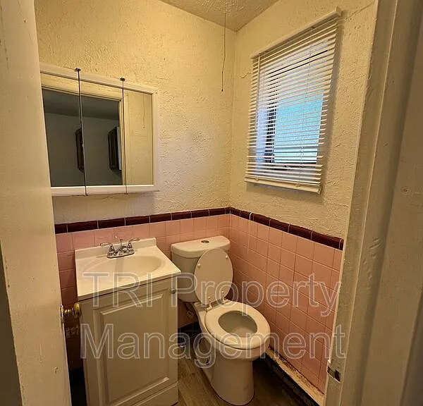 816 22nd St #23 — Photo 1