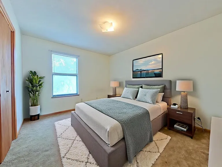 126 Hampton Dr — Photo 10