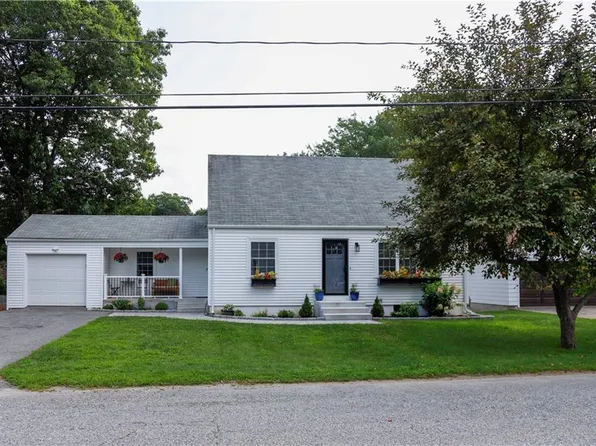 100 Fiske Ave, Cumberland, RI 02864