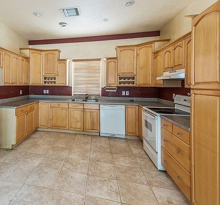 4th image of 14001 W Judy Pl