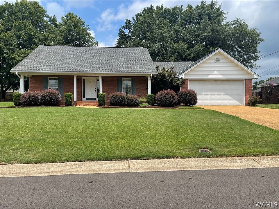 1st image of 2636 Englewood Dr