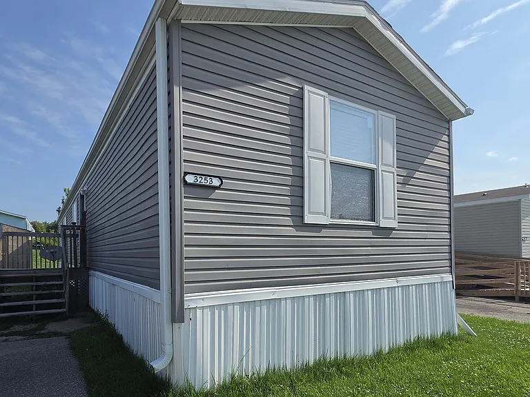 3253 Bristol Rd — Photo 1