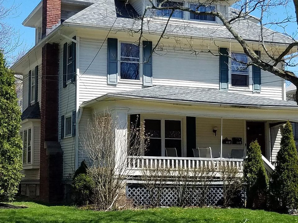Front porch to sit on