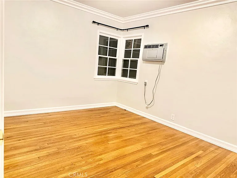 1744 Huntington Dr — Photo 34
