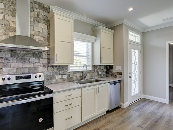4th image of 3150 Crabapple Dr #F4mgfr