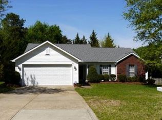 3412 Pondridge Ct, Charlotte, NC 28269
