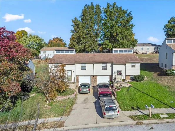 17208/17210 E 48th Terrace Ct, Independence, MO 64055
