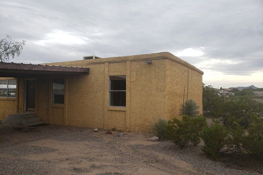 2nd image of 148 Huron Dr