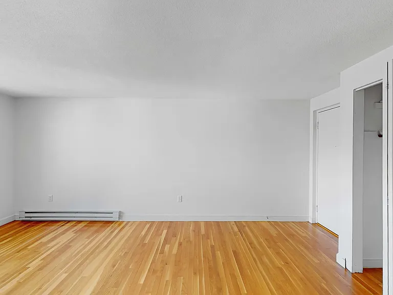 175 W Wyoming Ave #43 — Photo 2